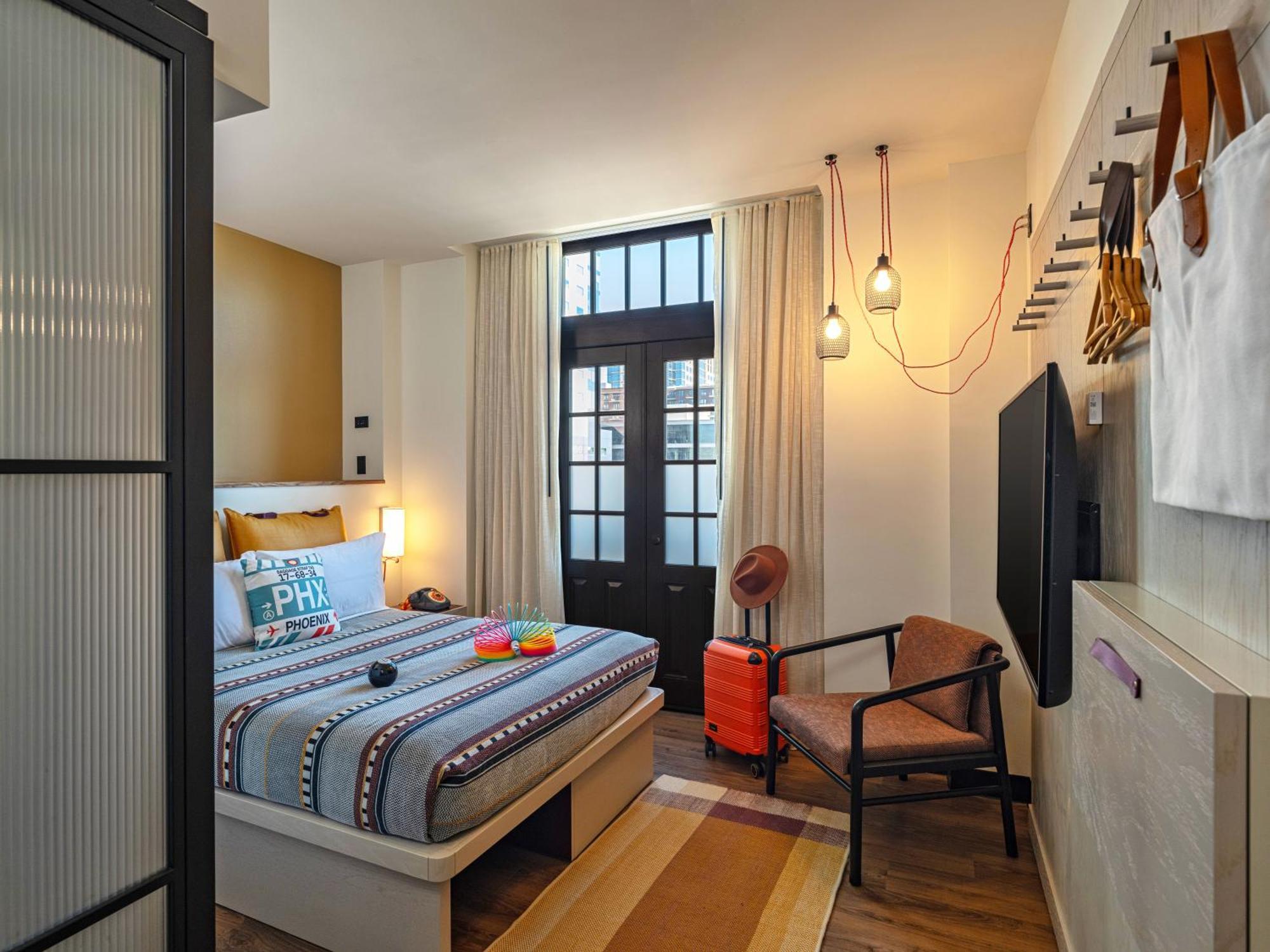 Moxy Phoenix Downtown Экстерьер фото